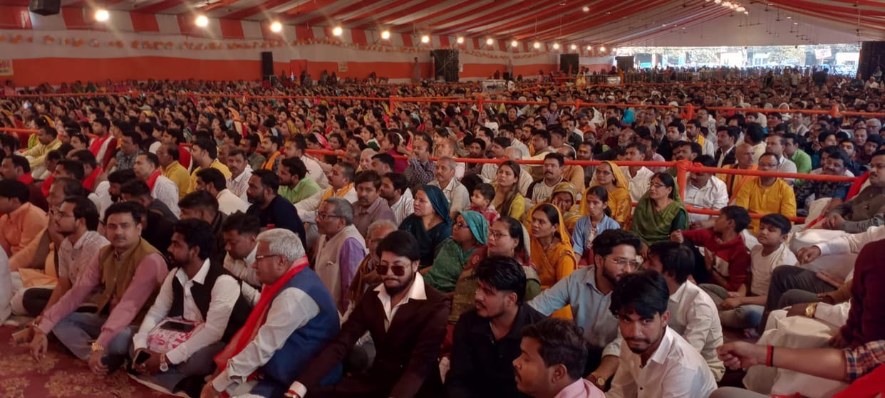 Devotees were moved by the poignant tale of Rama's coronation and exile