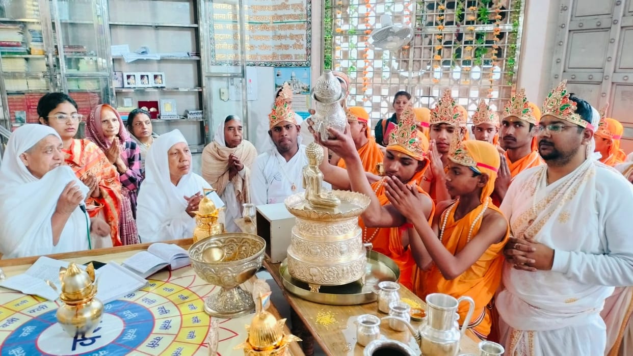 Knowledge of true religion is attained only after giving up ego: Bhav Bhushan