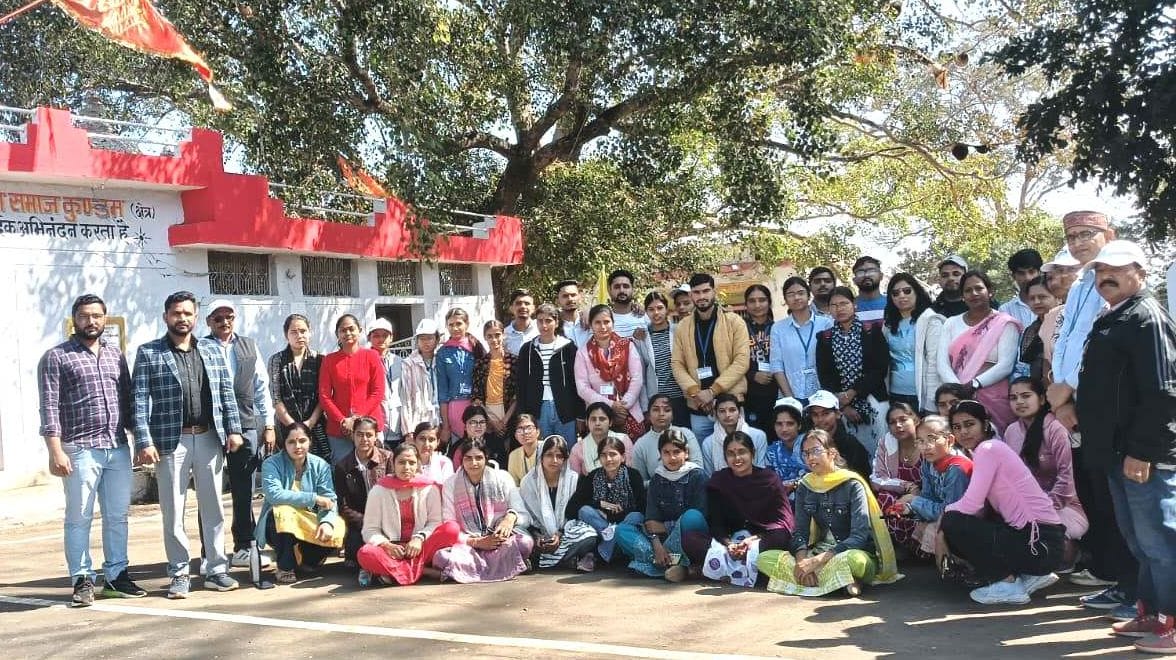 CRSU's Geography Department conducted an educational survey in Jabalpur.