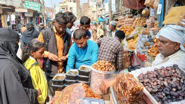 Muqaddas Ramzan arrived, the market became more vibrant