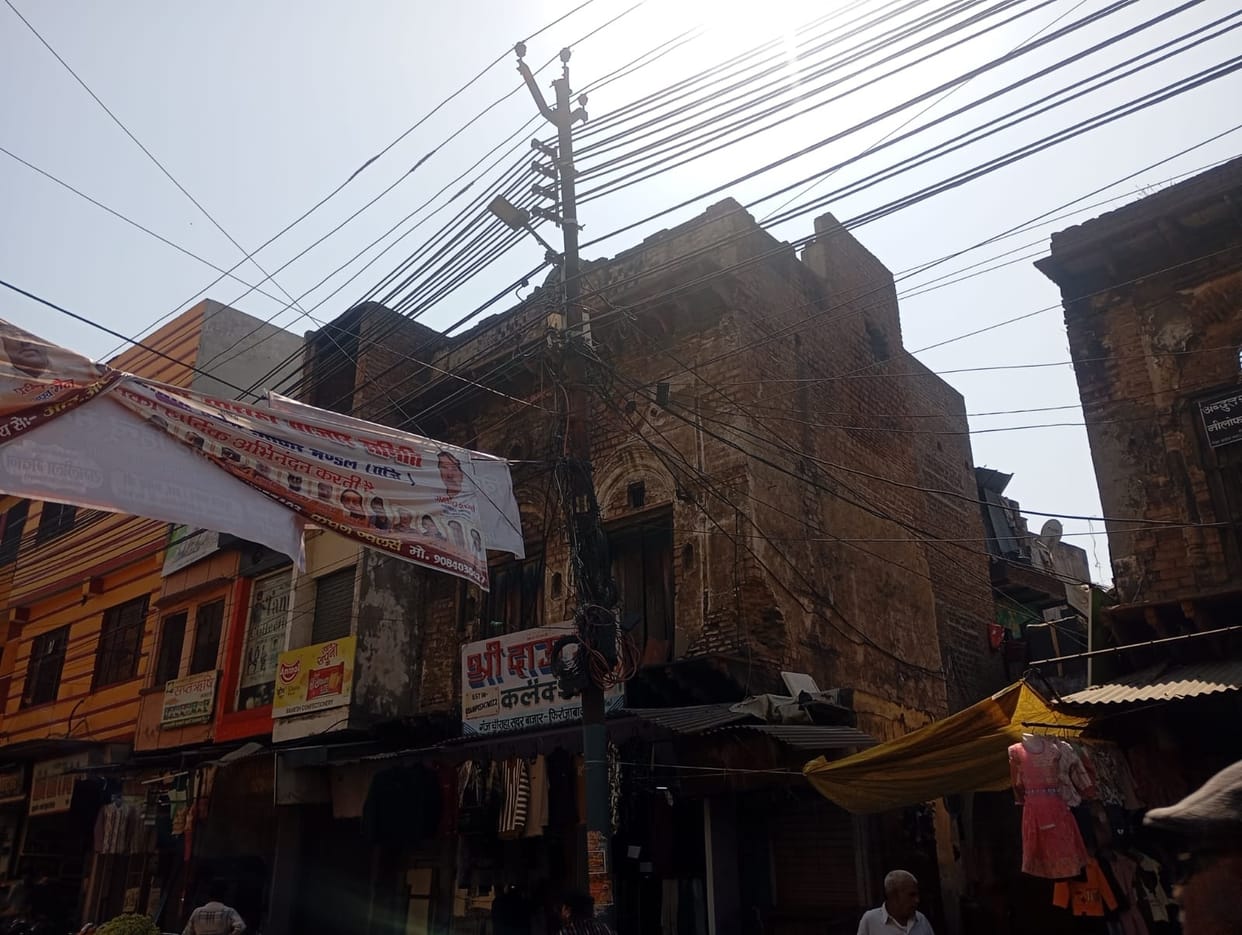 firozabad news shabby building