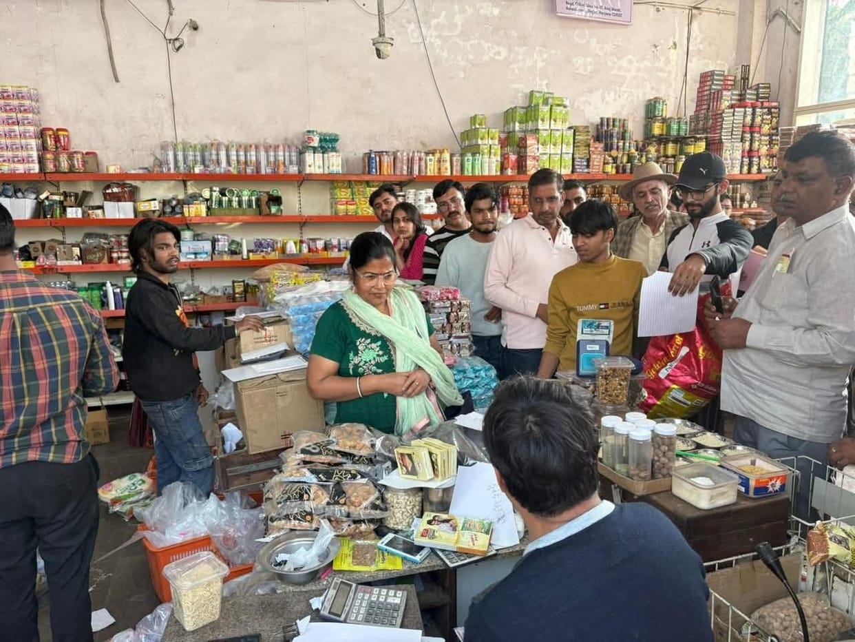 Campaign launched against encroachment and polythene, challans issued to 11 shopkeepers