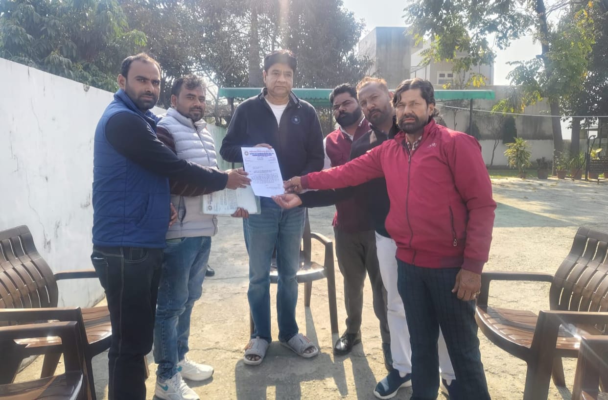 The government is not regularizing temporary workers