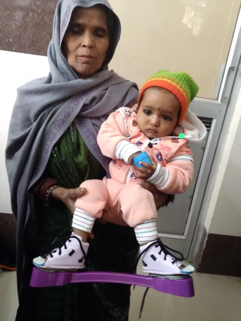 Shoes of hope changed fate, 25 children stood on the ground