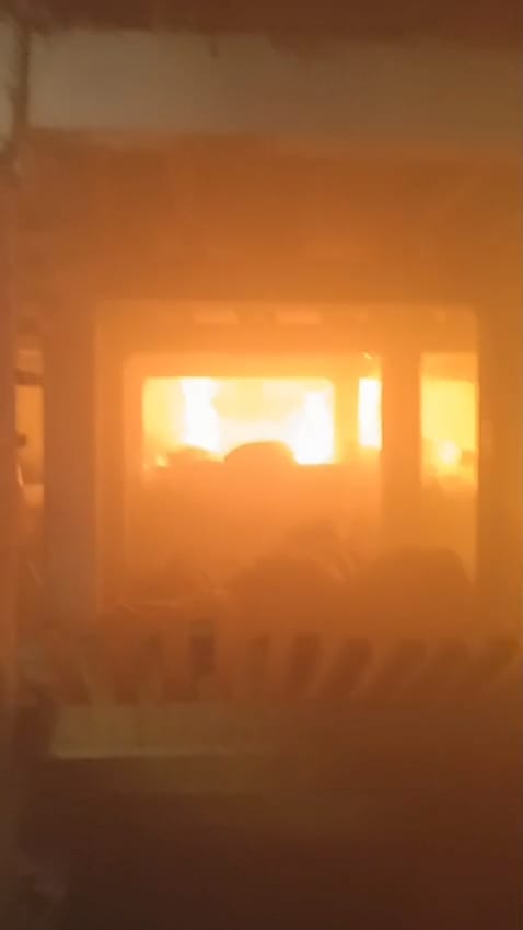 A massive fire in a cold storage facility gutted thermocol and gunny bags worth Rs 40 lakh.