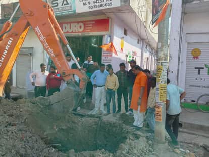 Jal Nigam should repair damaged sewer pipeline within 24 hours