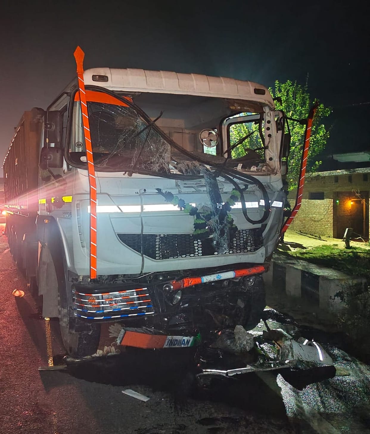 Three people, including an uncle and nephew, died in a trailer-pickup collision.