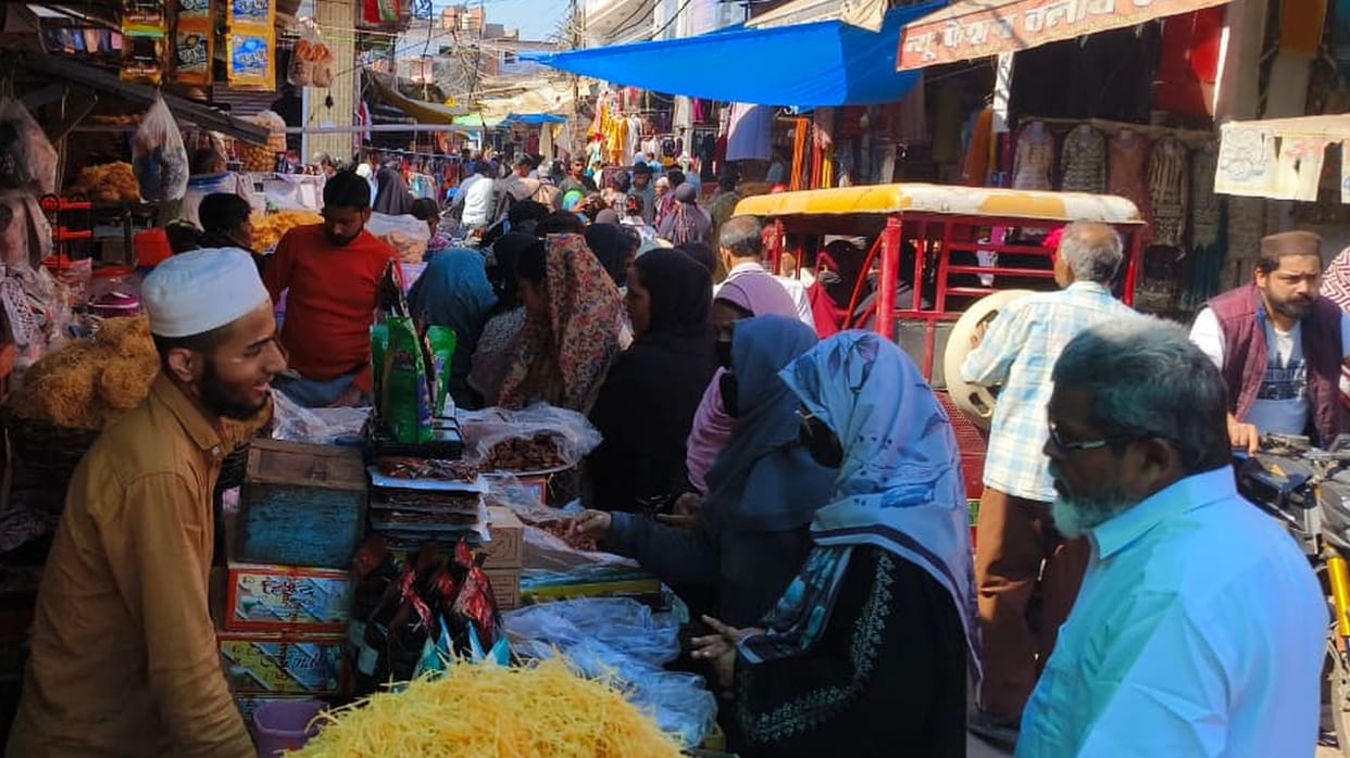 Ramadan: Delhi markets see increased footfall, preparations for Eid begin