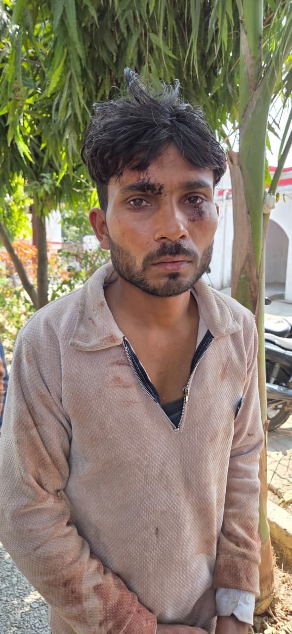 Father-in-law and brother-in-law stabbed son-in-law to death on pretext of meeting his wife