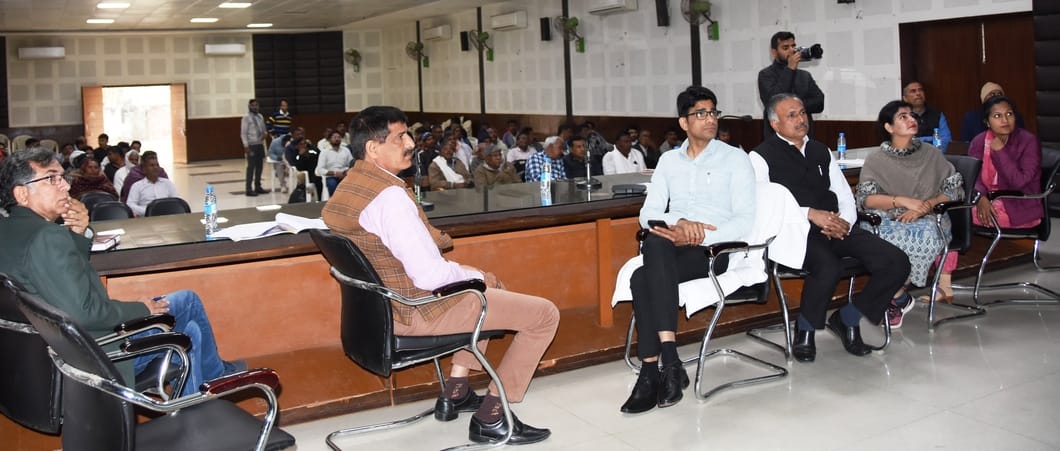 84 farmers allotted tractors in online draw, documents to be verified by 24th