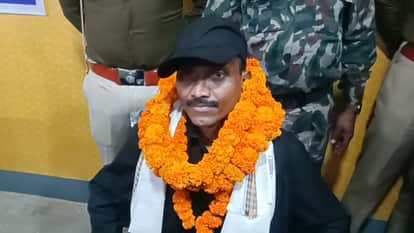 Notorious Maoist Commander Suresh Koda Surrenders with AK-47; DIG Claims Bihar is Now Naxal-Free