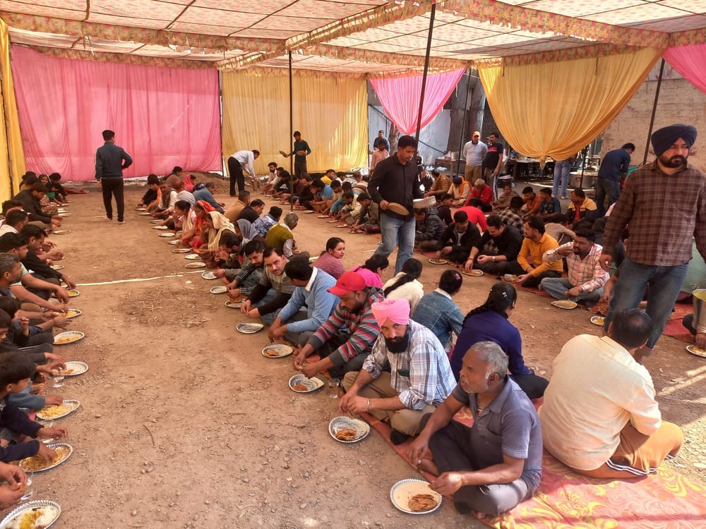 Baddi police organised a feast in the police station premises.