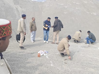 Sirmour News Body of a youth recovered on the banks of Giri river suspicion of murder