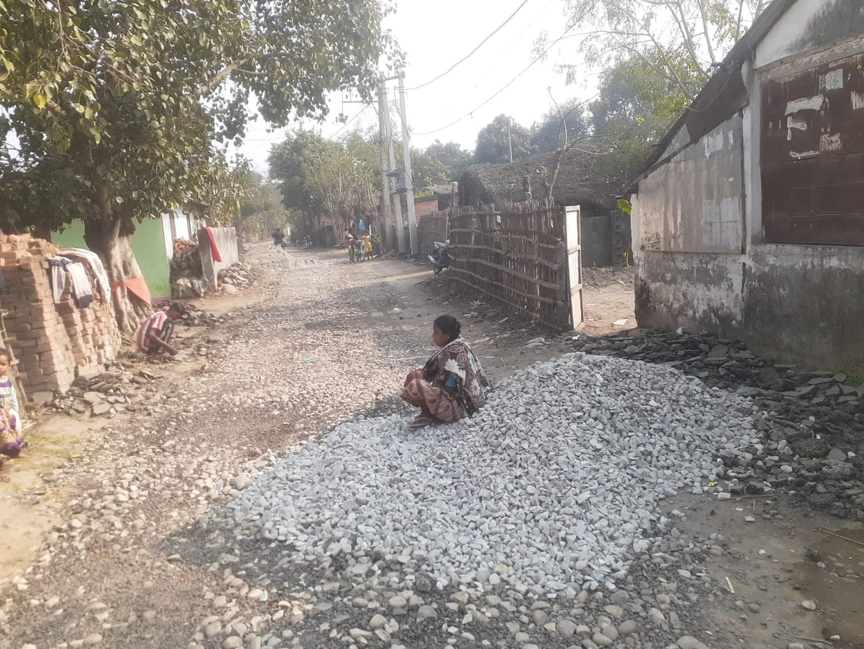 Repair work on the dilapidated road at the foothills of Sharda Dam begins