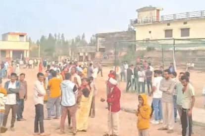 Rajasthan News: Bodies of young man and woman found hanging in Dungarpur government school, suicide suspected