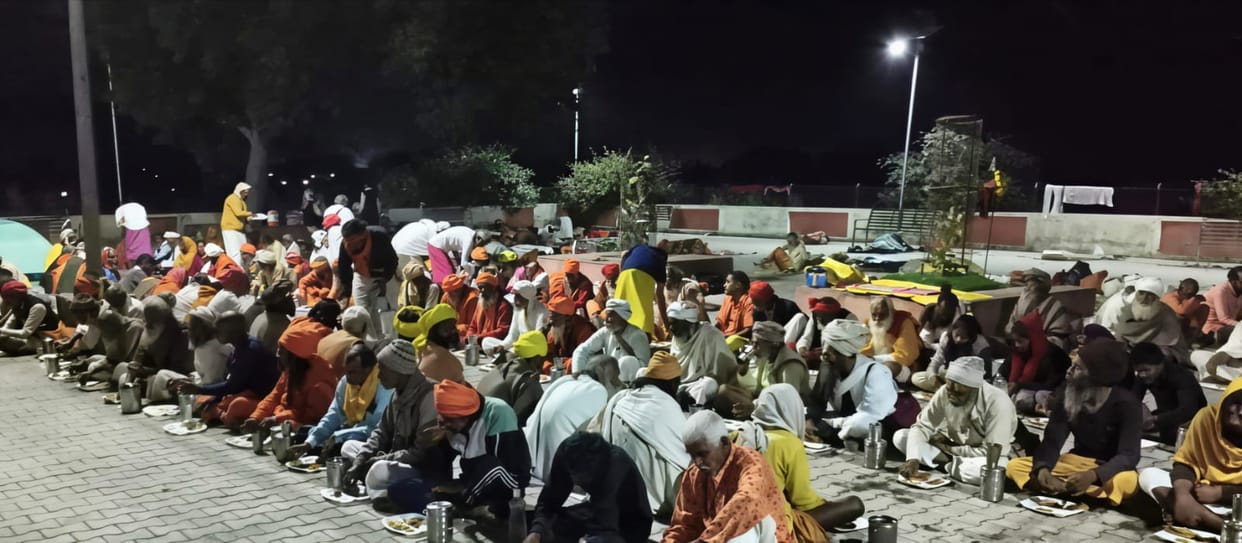 The first night halt of the 84 Kosi Parikrama at Bharthakoot, the temple complex immersed in devotion