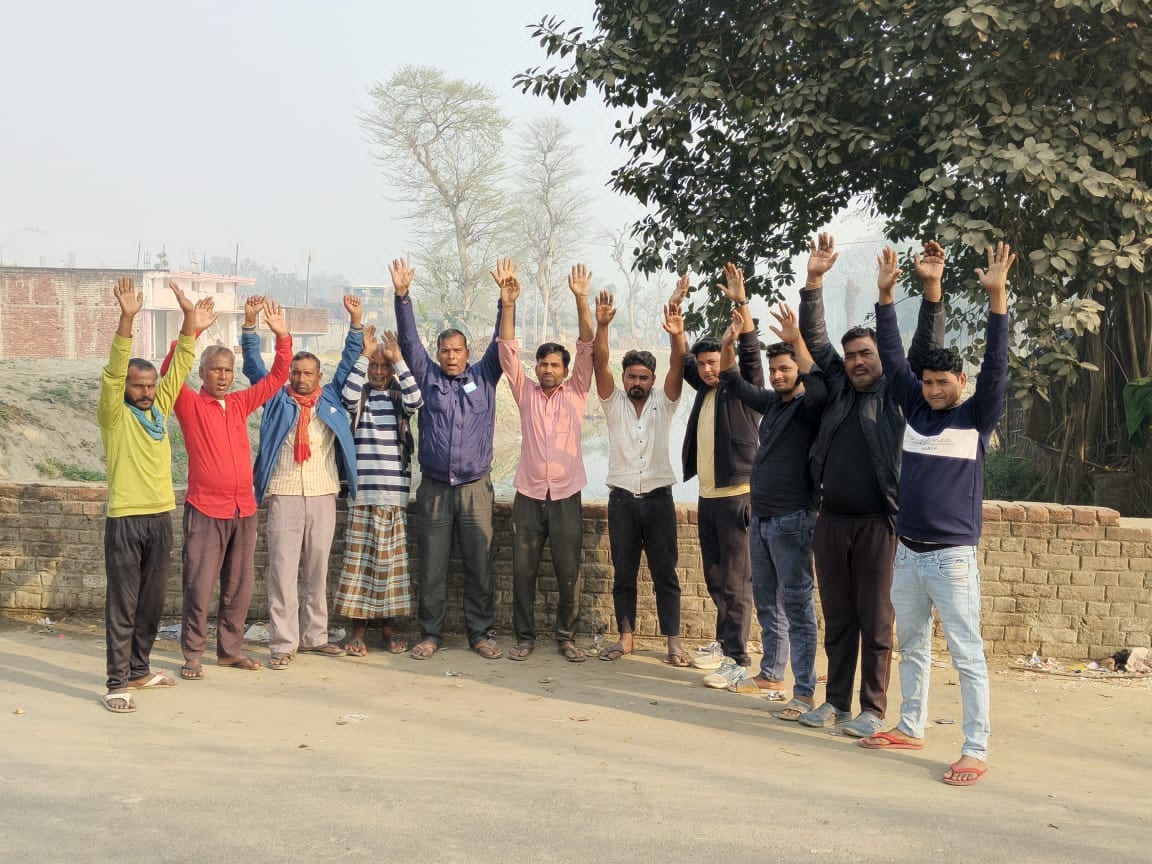 Villagers demonstrated for water in the canal