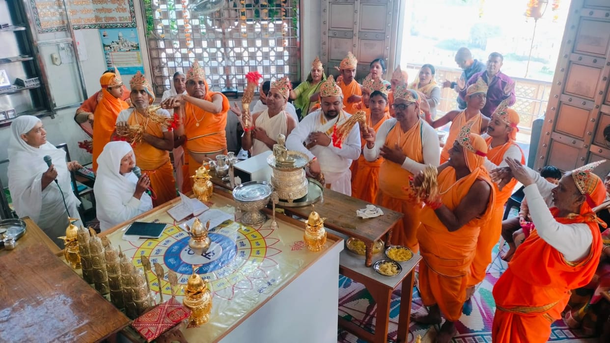 True happiness can only be achieved by following the path of religion: Bhav Bhushan Maharaj