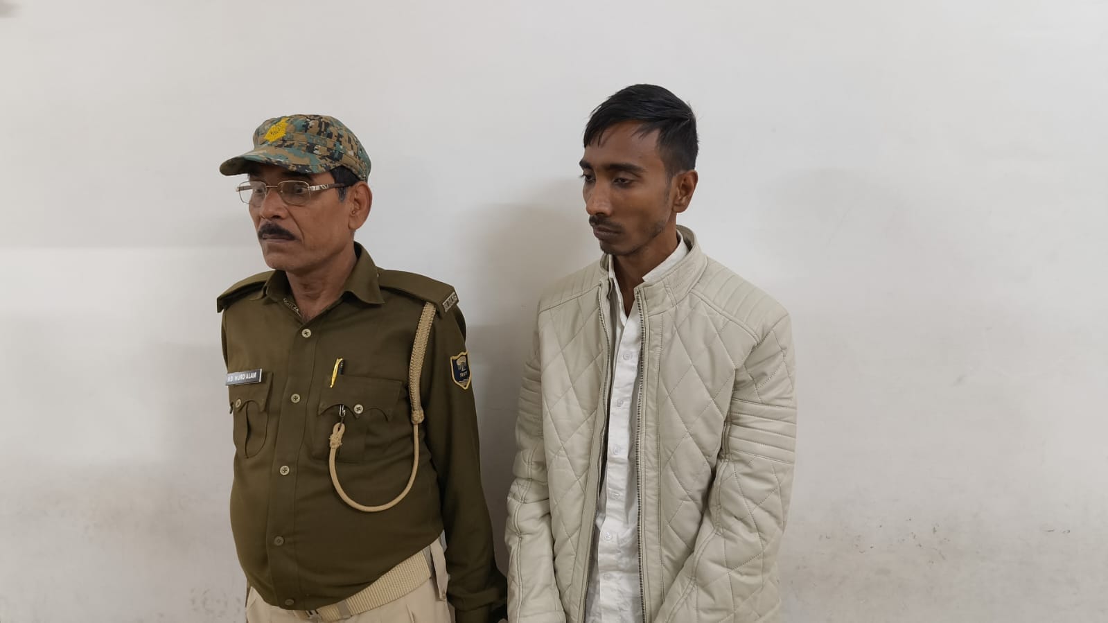 पुलिस गिरफ्त में आरोपी