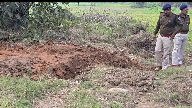 Bihar News: सरकारी जमीन पर शव दफनाने को लेकर तनाव, प्रशासन ने तुरंत संभाला हालात