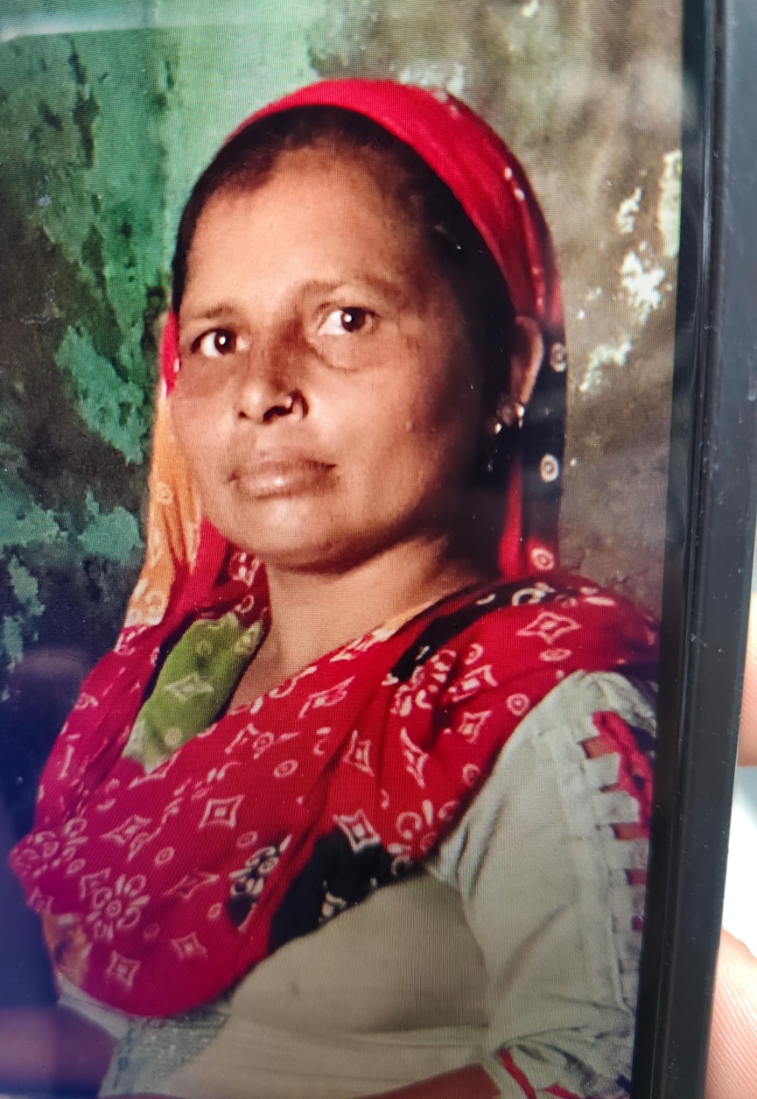 In-laws reported being hit by a cow, maternal family found marks on the neck, alleged preparations were being made for the last rites.