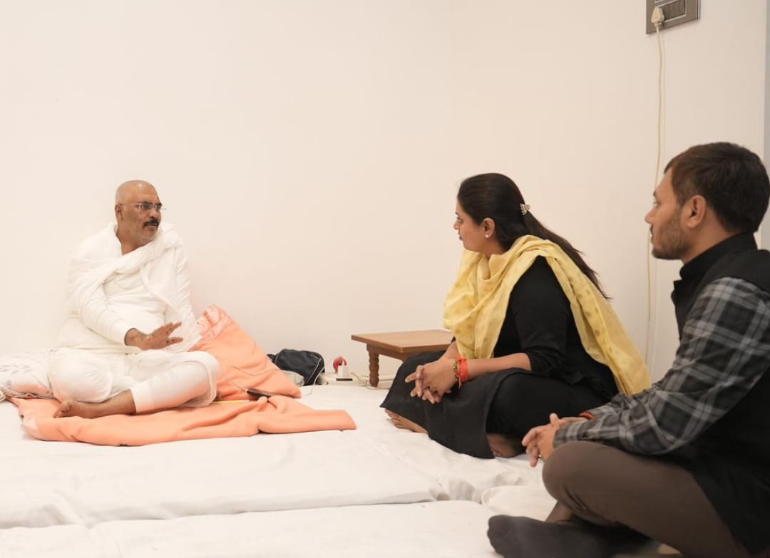Bihar: Minister Shreyasi Singh and MLA Maithili Thakur met BJP state president Sanjay Saraogi to condolences
