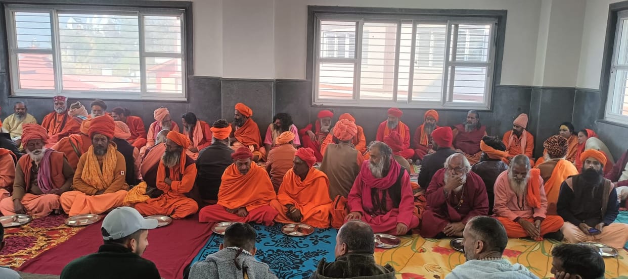 A wave of devotion surged on the 22nd death anniversary of Mahant Shivgiri.
