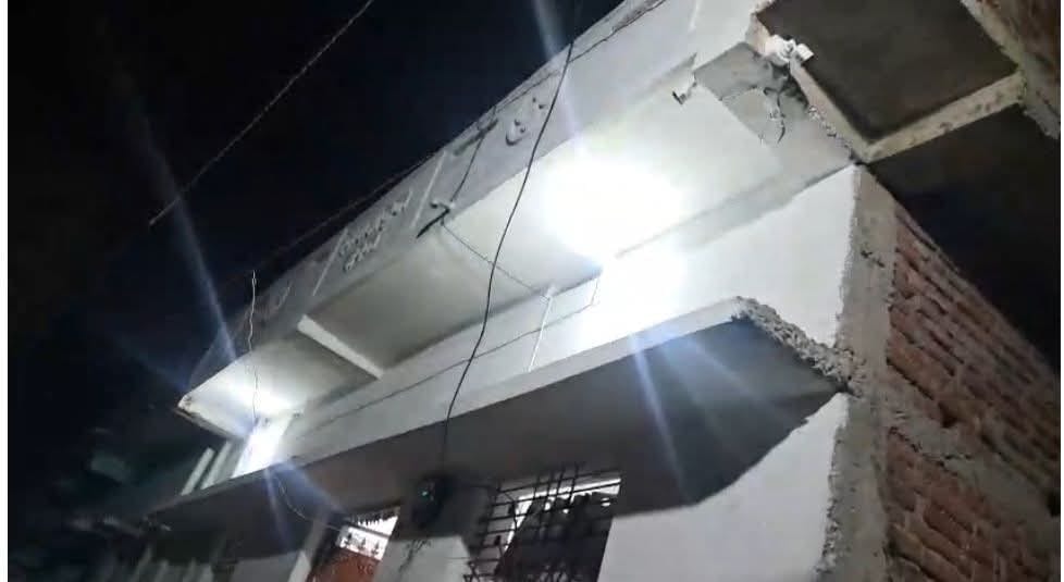 नीट छात्रा के घर पर लगा कैमरा