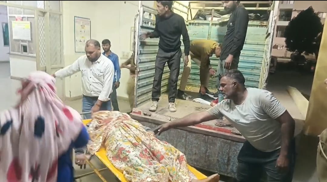 डूंगरपुर में बोरी गांव के पास हुआ सड़क हादसा