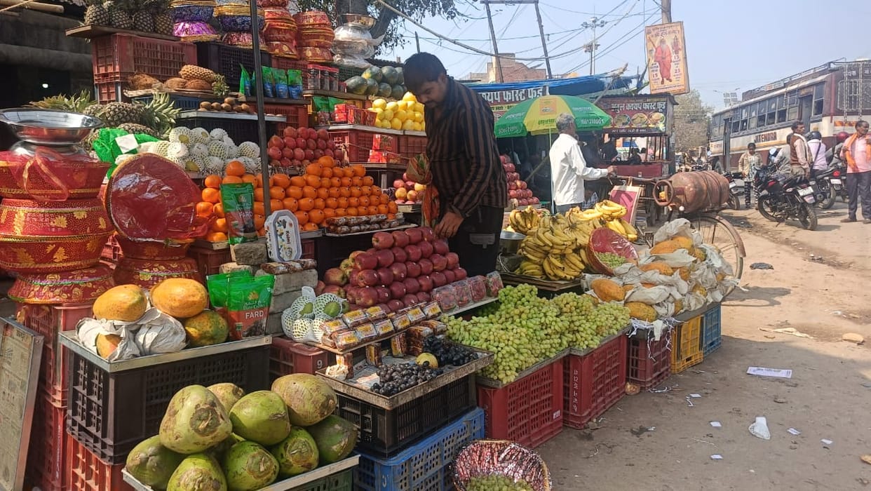 Fruit prices rise due to wedding season and Ramadan