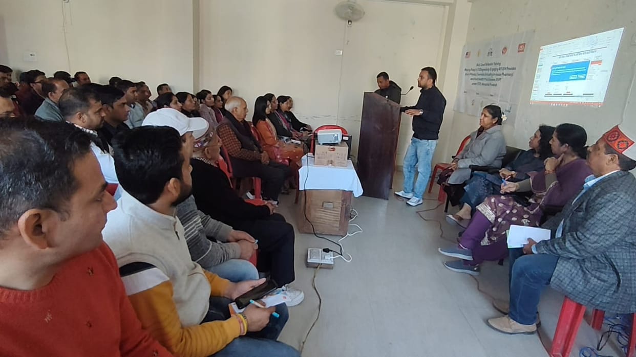 200 chemists received training on TB eradication in Ghumarwin.