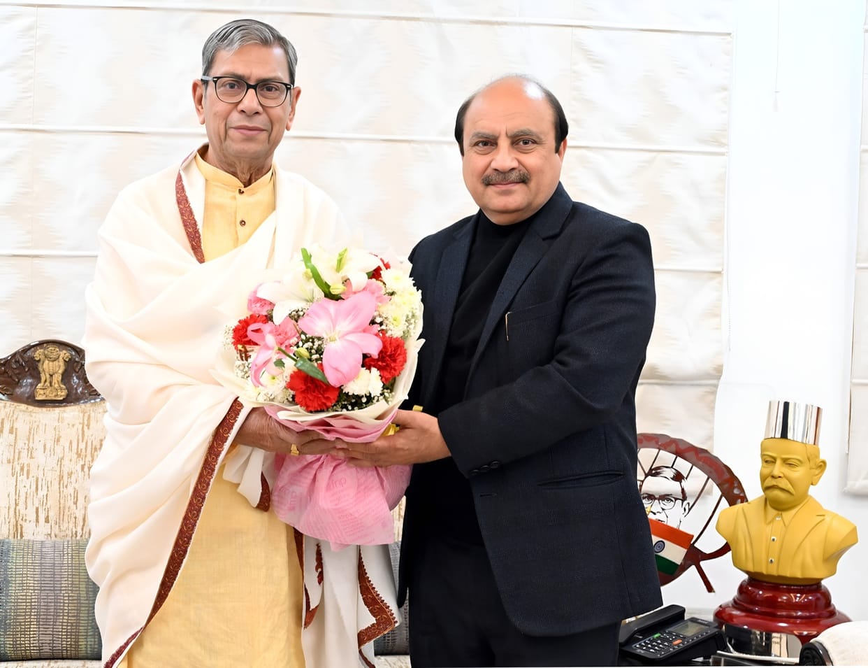 Governor and Chancellor Prof. Vice-Chancellor pays courtesy call on Asim Ghosh