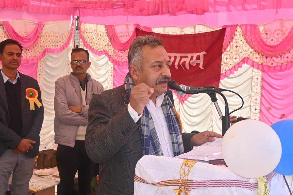 Kotmors, Majhvad school buildings dedicated