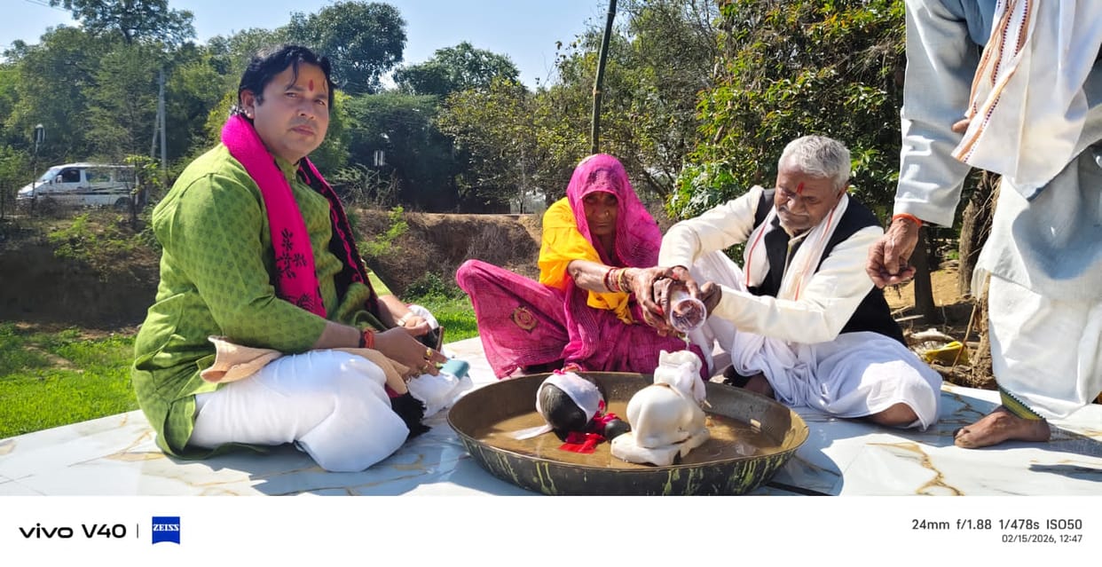 Pran Pratishtha of Shiva idol in Narmadeshwar Temple