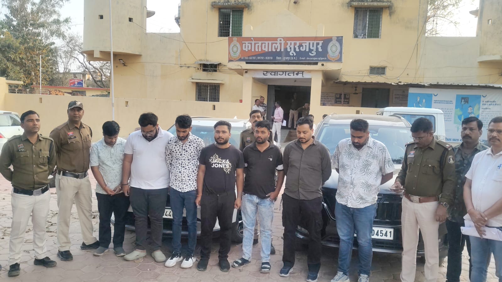 पुलिस के गिरफ्त में आरोपी