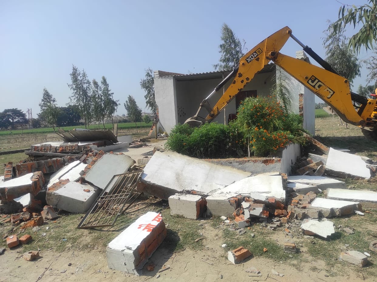 Illegal plotting done in 25 thousand square meters was demolished.
