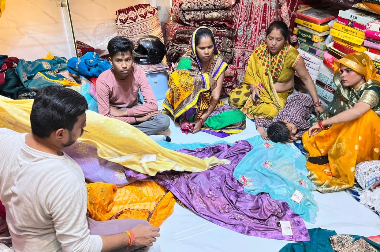 Double festival effect, textile market booms