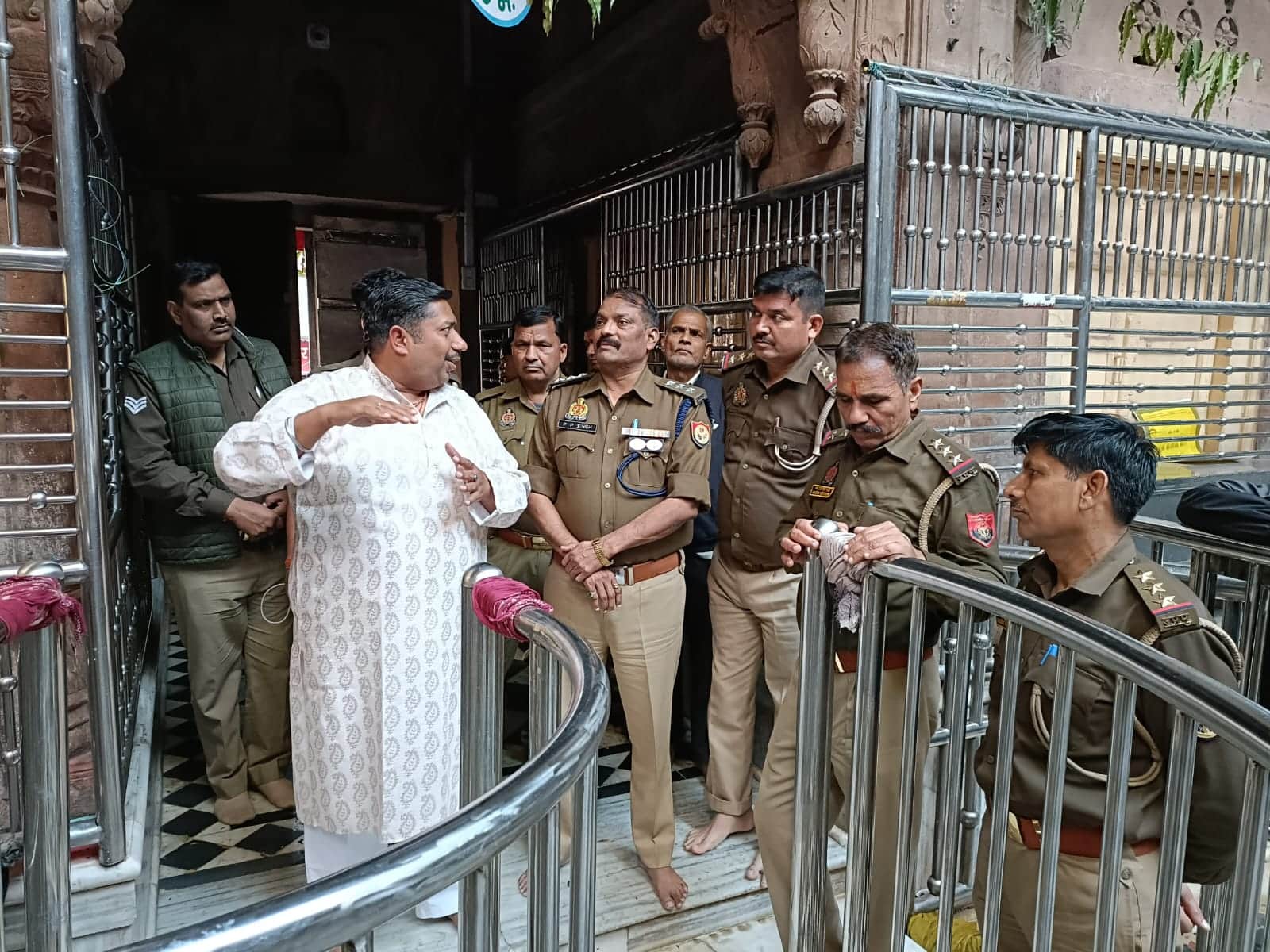 श्री बांकेबिहारी मंदिर