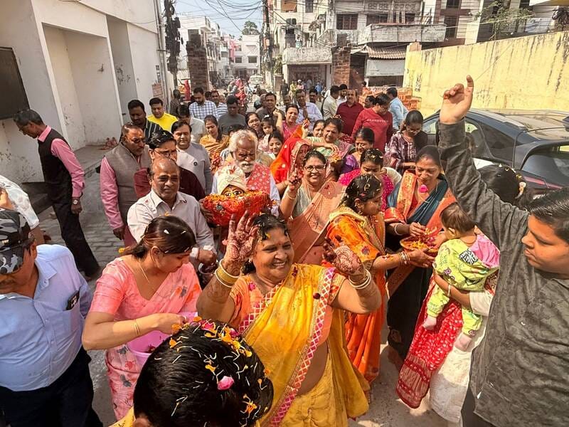 Shyam Chhabi reached Tilak Nagar, devotees rejoiced in welcoming him.