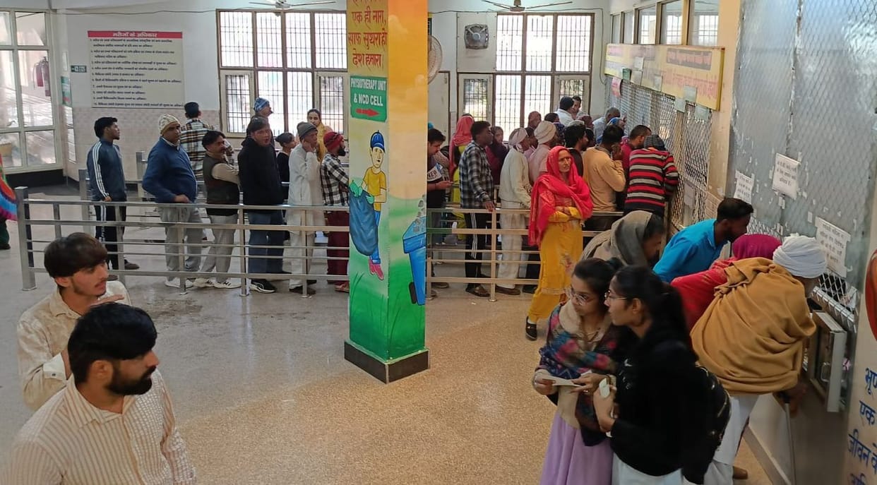 Innocent children are falling prey to fever due to change in weather