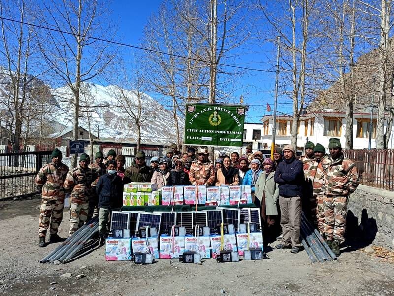 ITBP distributed gifts to the villagers