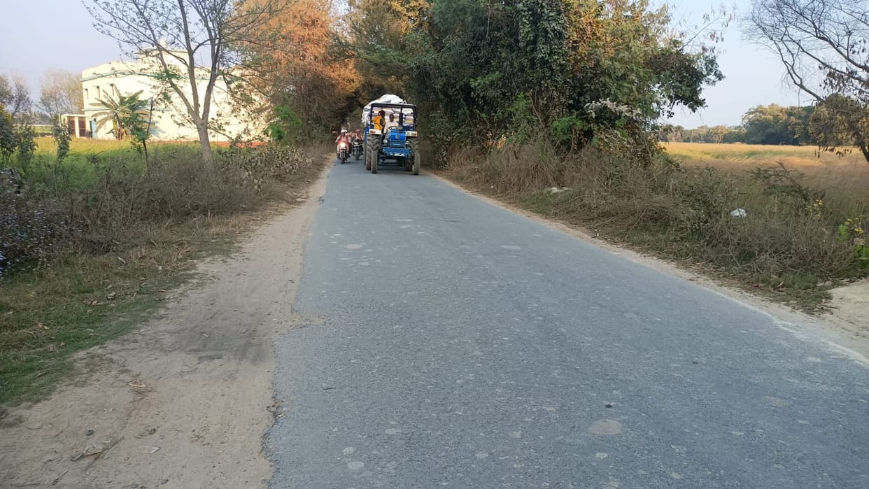The proposal for the Baghauli-Manjharia ring road is on hold, and the wait for relief from traffic jams is extended.