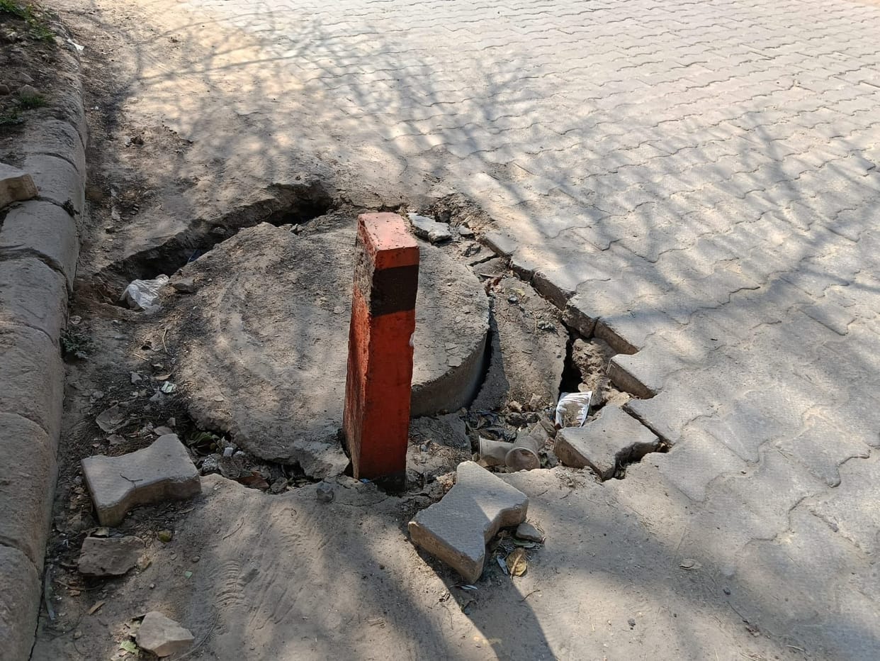 Potholes near the hospital cause problems