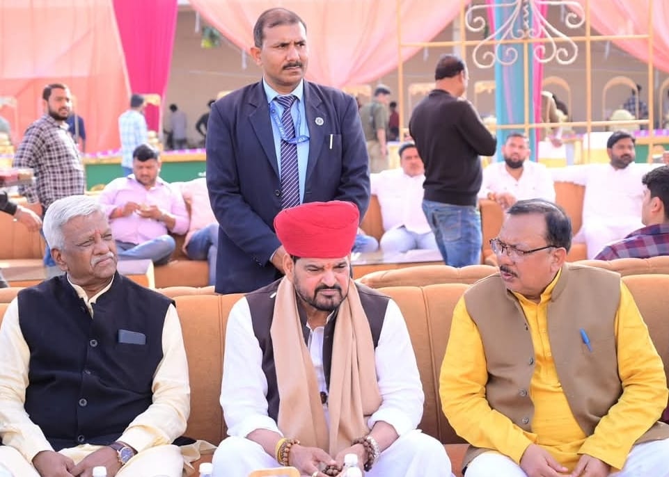 Strict law should be made on controversial statements: Brijbhushan Sharan