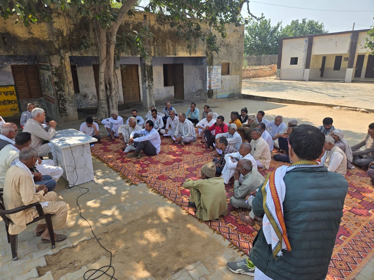 The government is sacrificing the interests of farmers: Somveer
