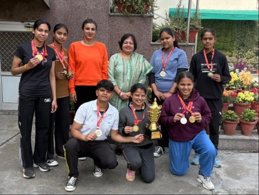 GVM Girls College won the overall trophy in Inter College Karate.