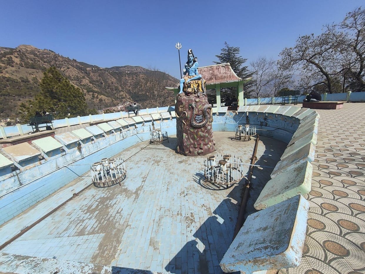 Mohan Park is in a bad shape, with walls in bad shape and the fountain also closed.