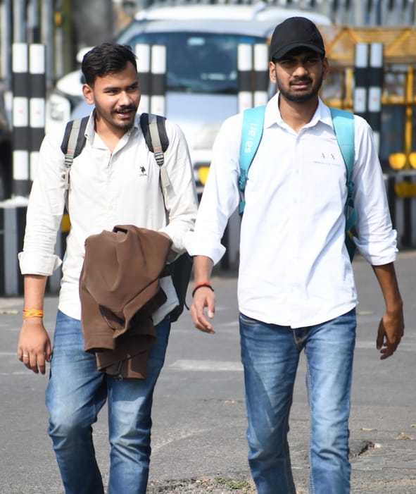 The sun became intense, the mercury crossed 30 degrees in the capital.