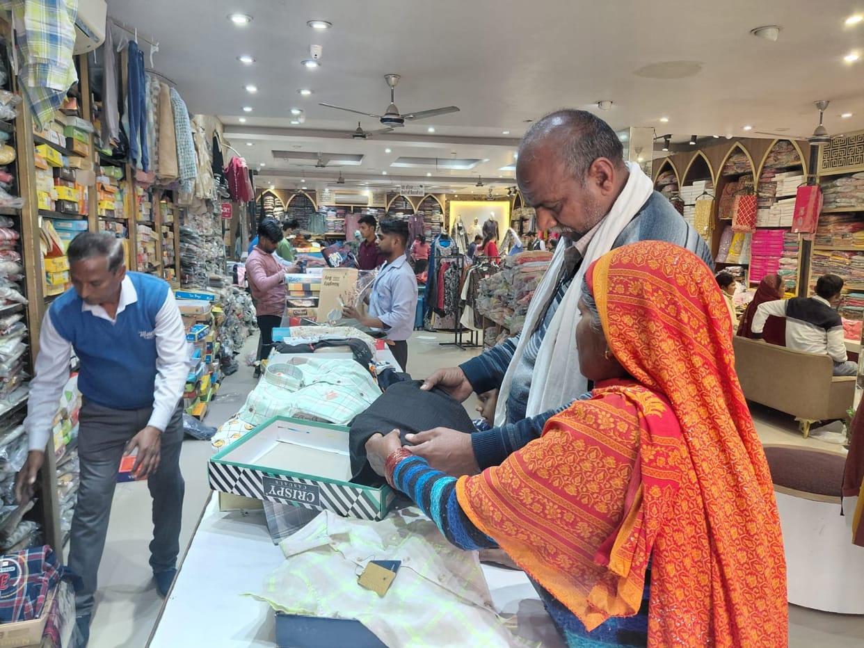 The markets are reflecting the spirit of Eid and Holi, with demand for clothing, crockery, and fruits and nuts increasing.