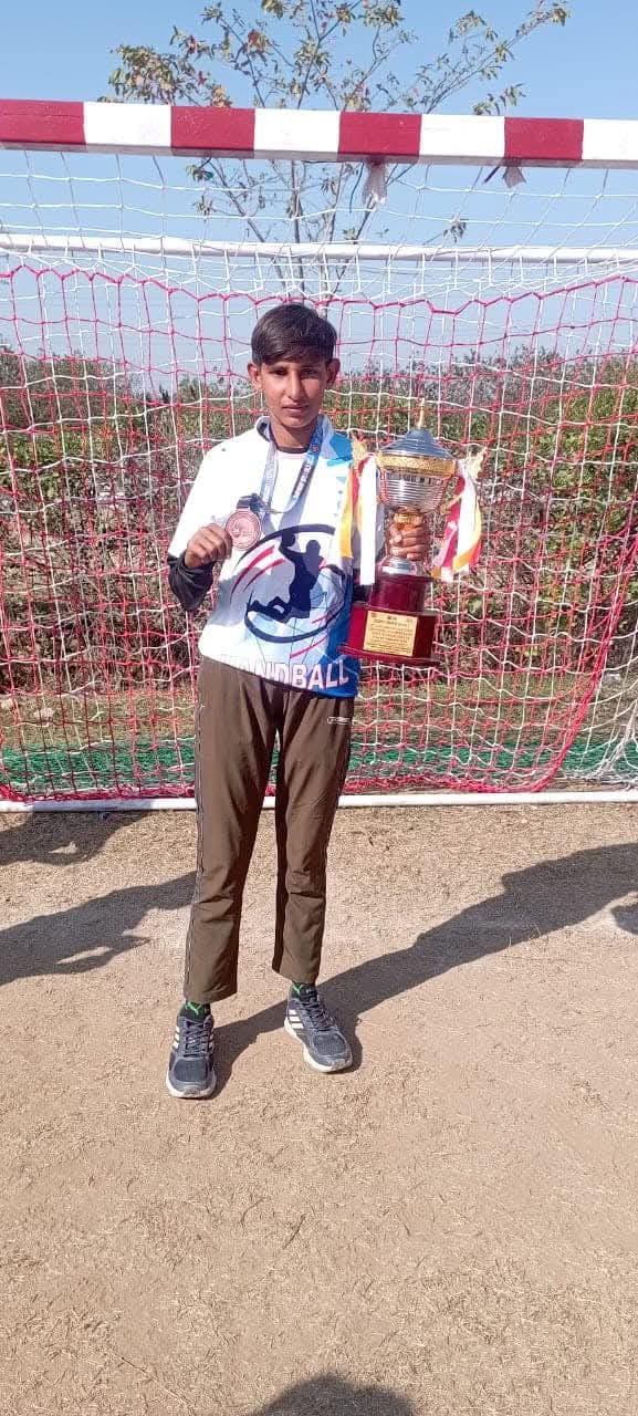 Gyong's daughter Tamanna hoisted the flag in handball